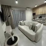 Greeneri Park Apartment *
